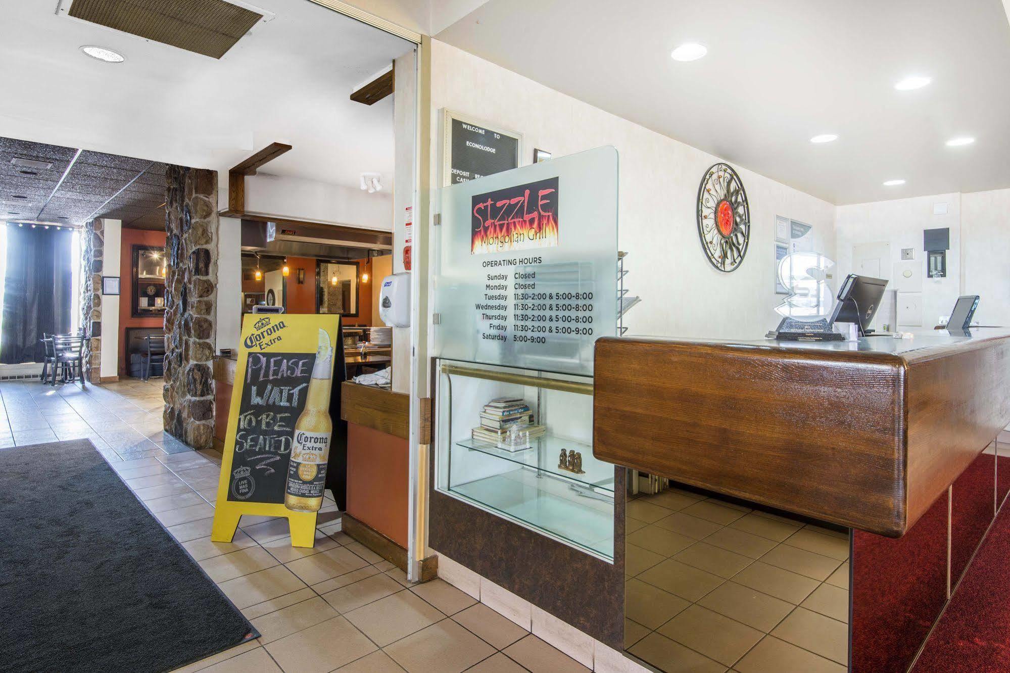 Econo Lodge Sudbury Kültér fotó