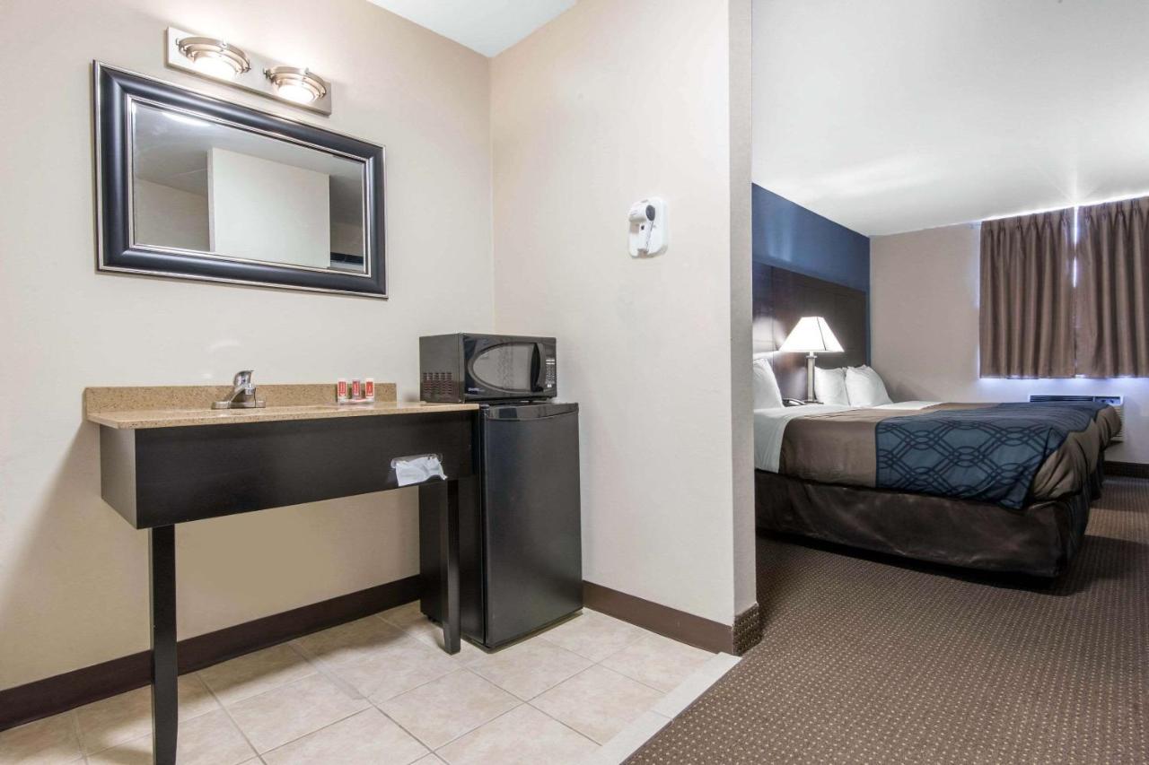 Econo Lodge Sudbury Kültér fotó